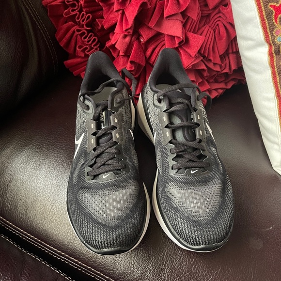 New without box Nike Zoomx running shoes size woman 7.5 - Picture 4 of 13